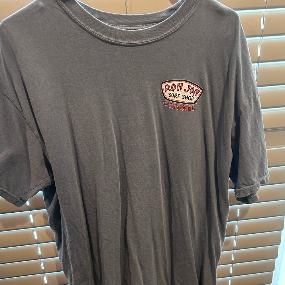 Ron Jon size large baggy vintage tee